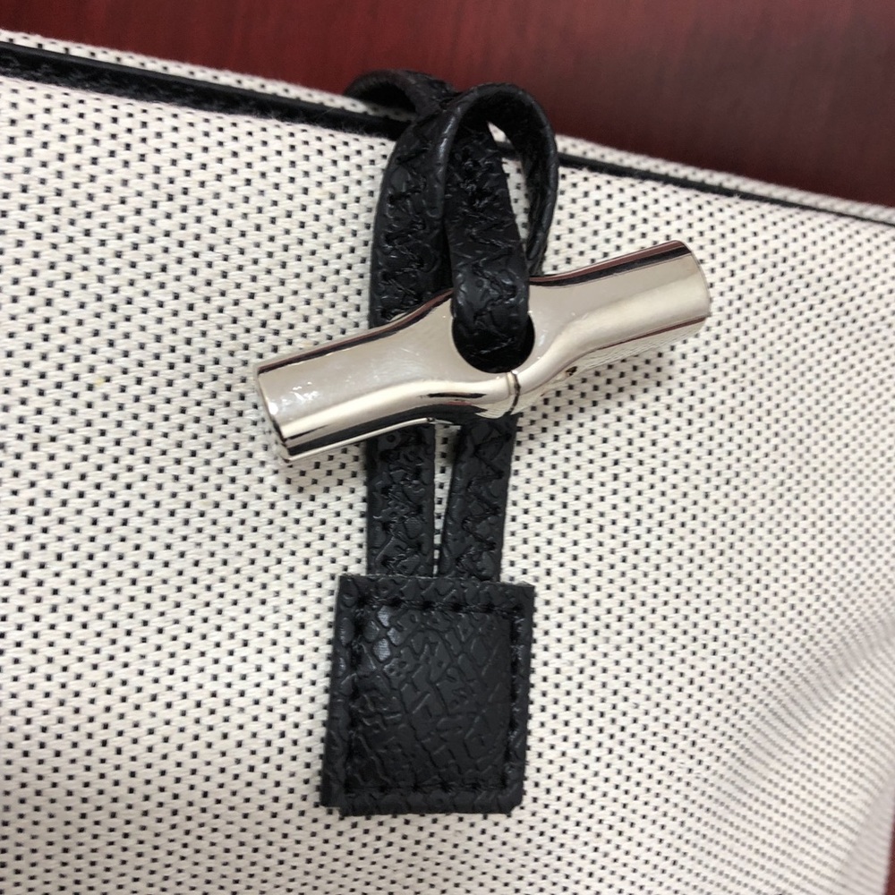 Longchamp Essential Toile Bucket Bag - Picture 6 of 6